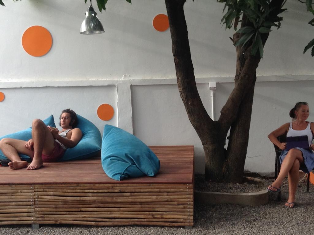 The Living Quarters Hostel 543 Siem Reap Bagian luar foto