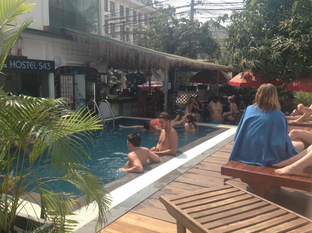 The Living Quarters Hostel 543 Siem Reap Bagian luar foto