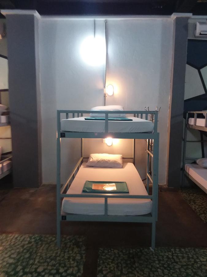 The Living Quarters Hostel 543 Siem Reap Bagian luar foto