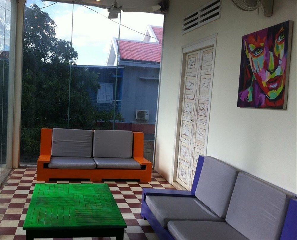 The Living Quarters Hostel 543 Siem Reap Bagian luar foto