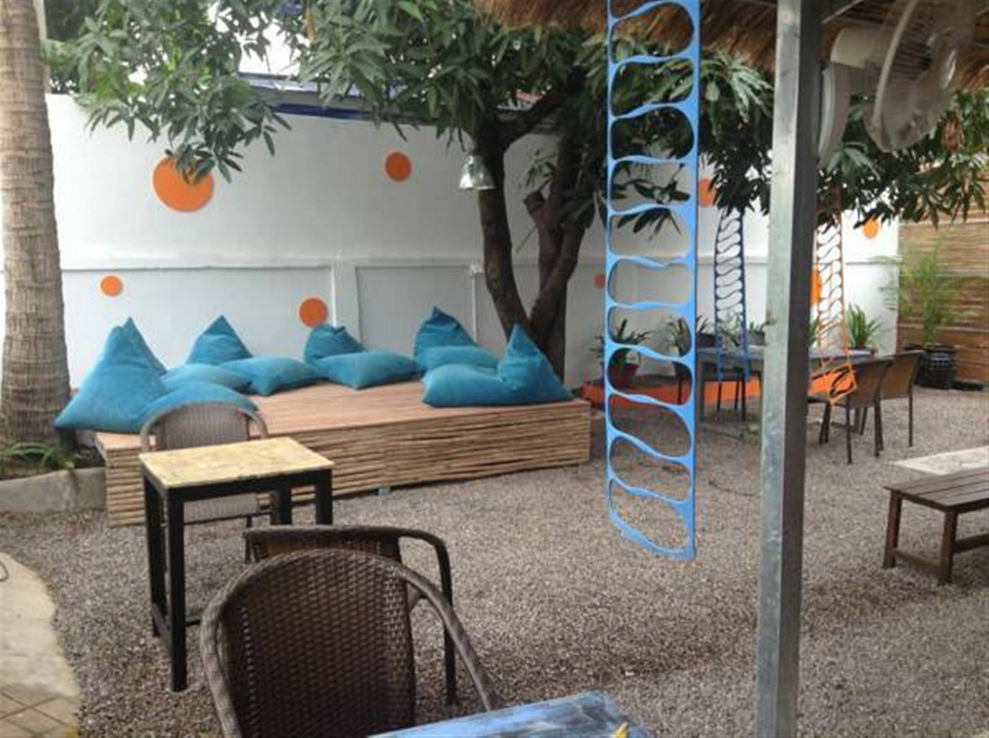 The Living Quarters Hostel 543 Siem Reap Bagian luar foto